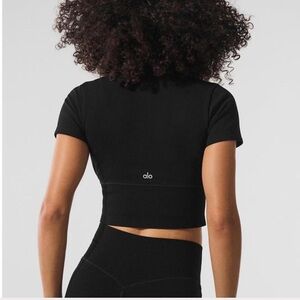 Alo Yoga Plush Cropped Zip Top – Black | Size M - SOLD